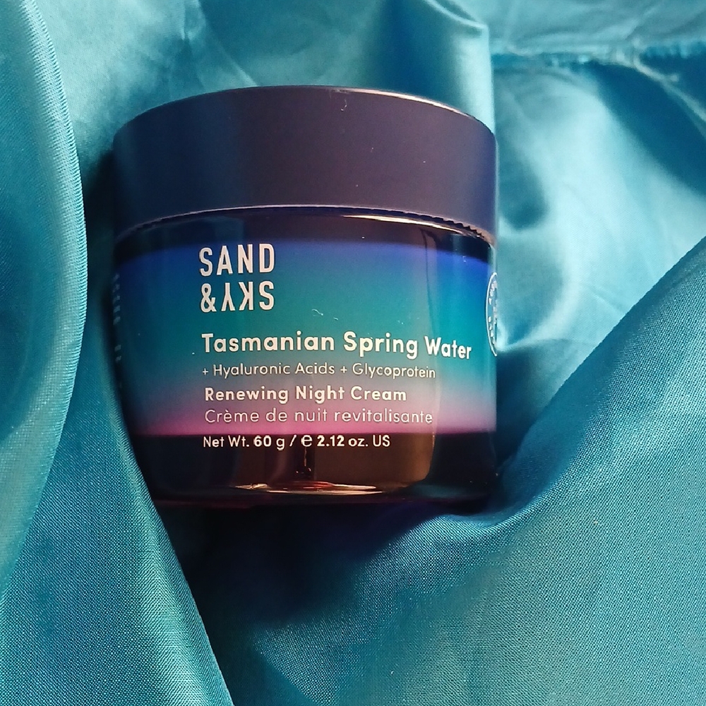 Sand & Sky Tasmanian Spring Water Renewing Night Cream - Blue Gradient